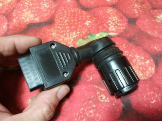 Adattatore OBD2-BMW 10 pin fatto in casa.
